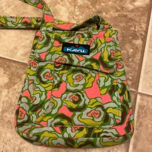 Kavu crossbody purse, used only a few times